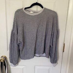 Long sleeved sweater